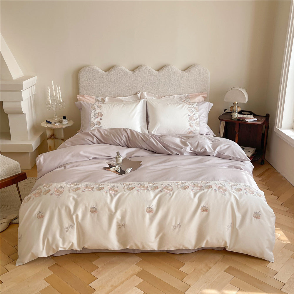 Premium-Bettbezuggarnitur aus Baumwollsatin mit floraler Bordürenstickerei und Wendefunktion