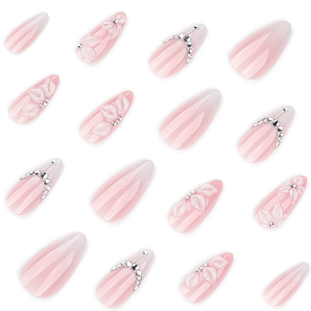 Acryl-Nagelverlängerungen mit elegantem Blumen-Design Karnz