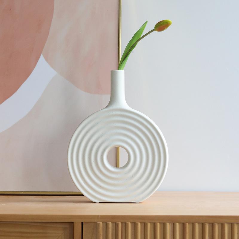 Dekorativer geometrischer Keramikvase