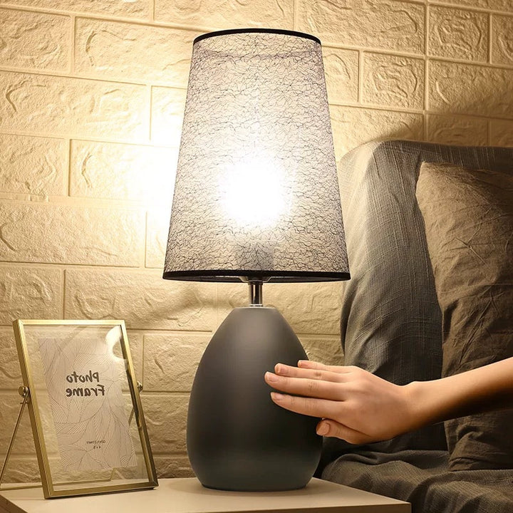 Skulpturale dekorative Tischlampe