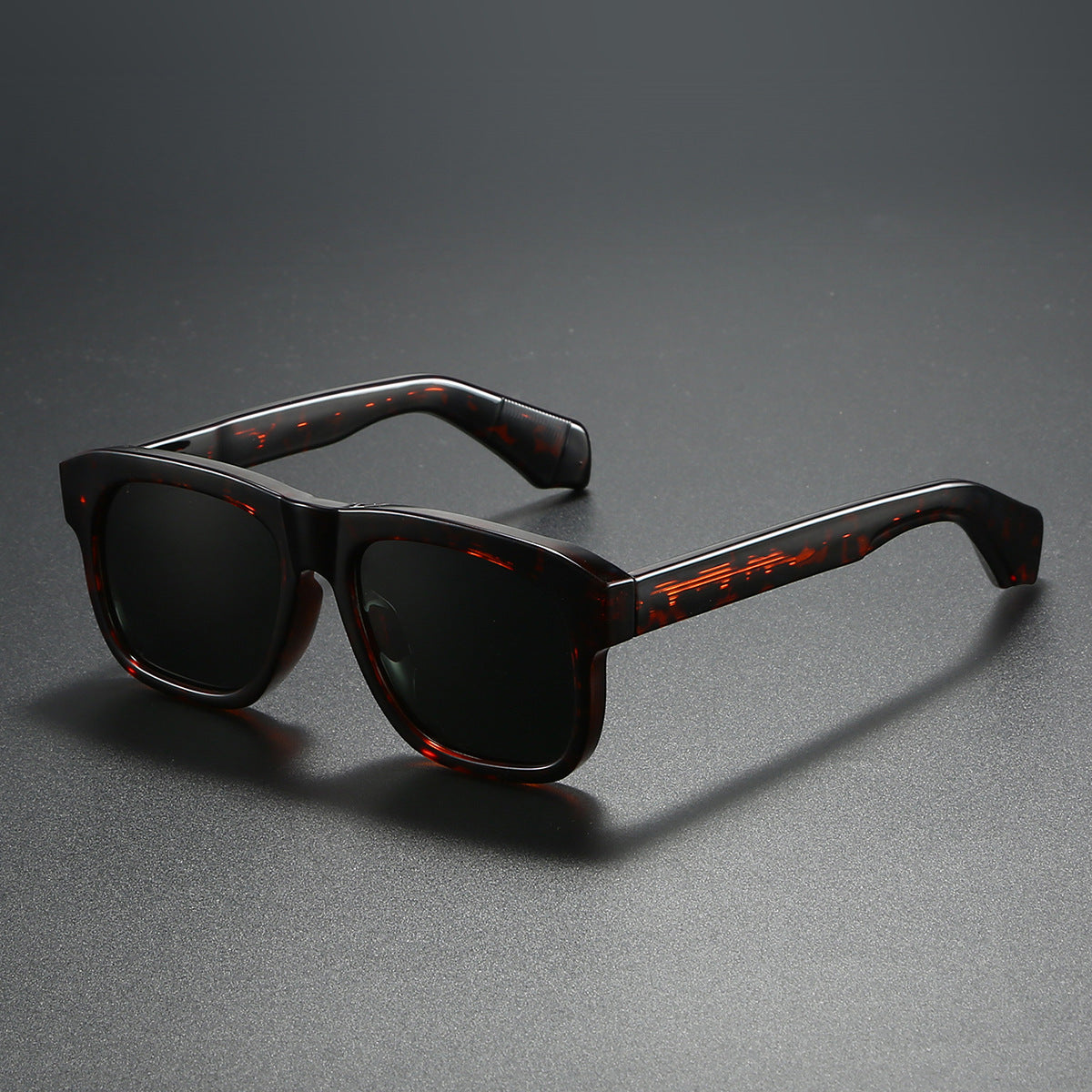 Damen moderne Sonnenbrille mit ergonomischem Design und hochwertigem UV-Schutz Karnz