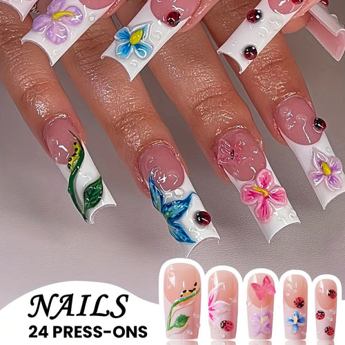 Dekorative Press-On Nagelverzierungen Karnz