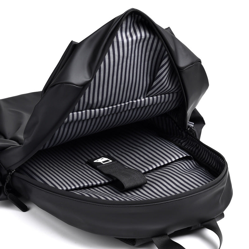 Reisfreundlicher wasserdichter Tagesrucksack Karnz