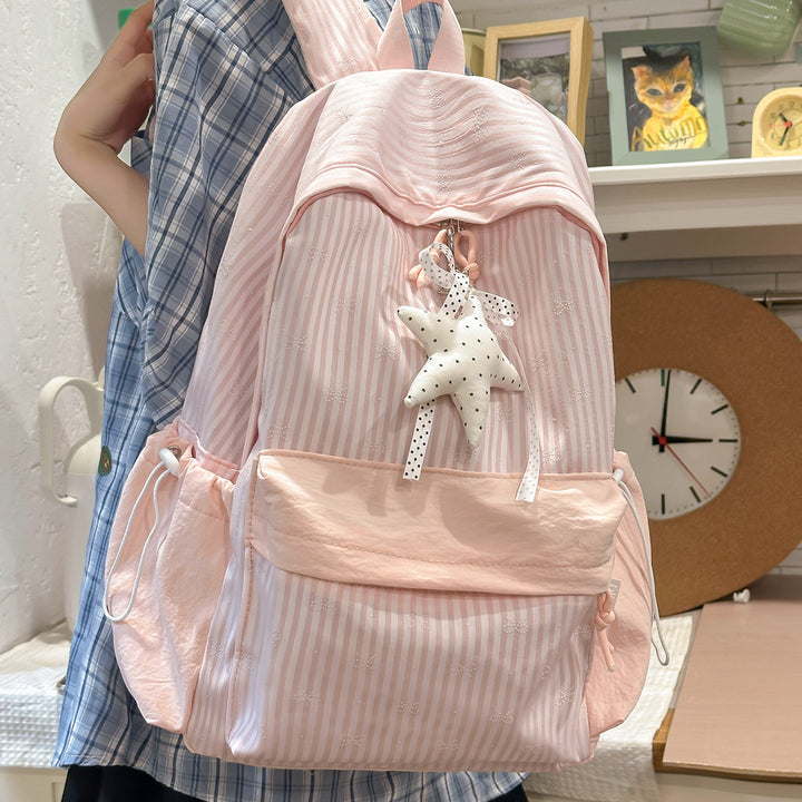 Stylische Freizeit-Rucksack mit dekorativen Eigenschaften Karnz