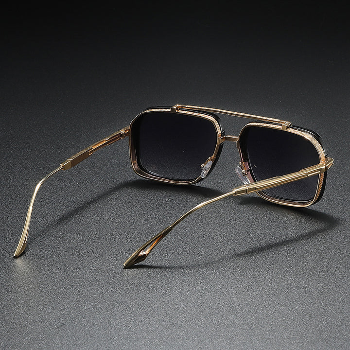 Damen Sonnenbrille mit luxuriösem Metallrahmen und stylischen Details Karnz