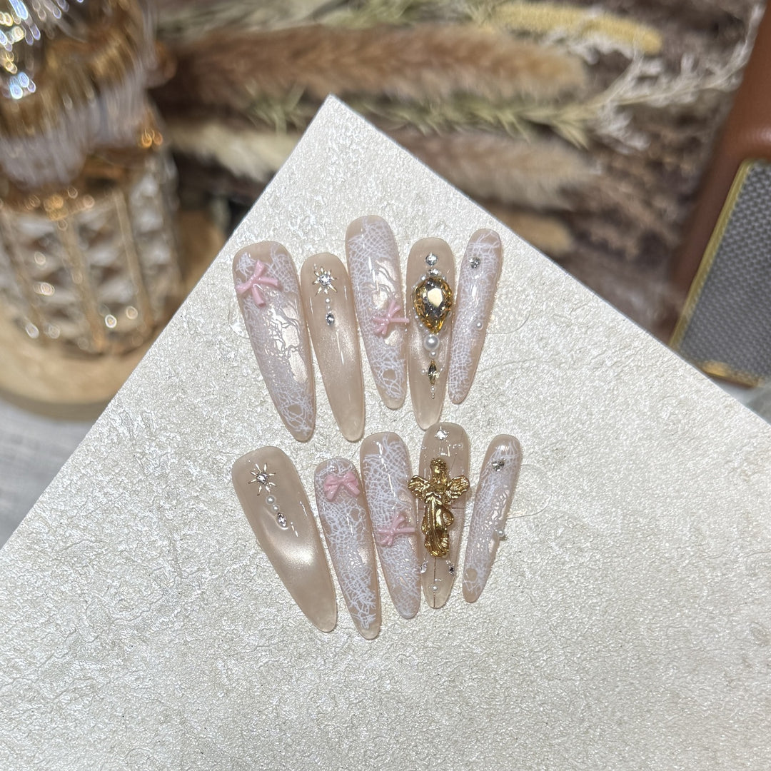 Dekorative Press-On Nagelspitzen Karnz