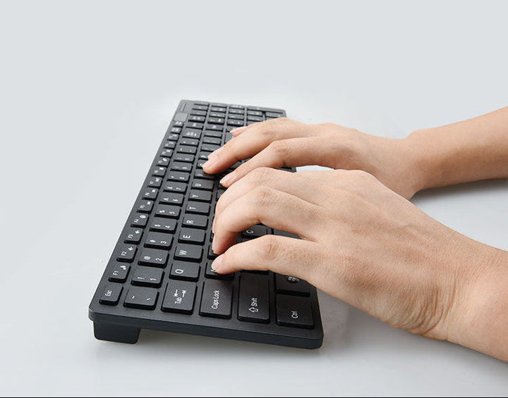 Kabellose Tastatur und Maus Combo Karnz
