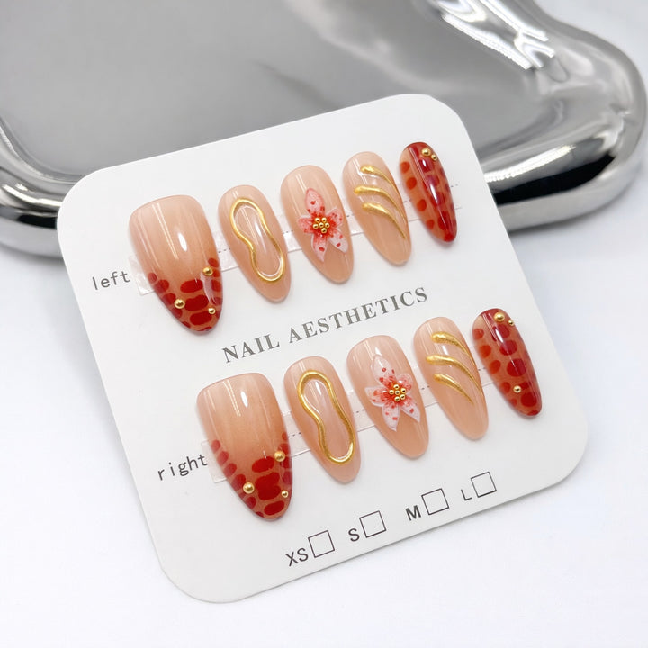 Künstlerische Nagelkunst Karnz