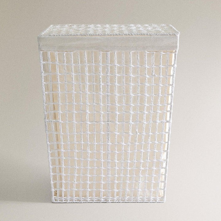 Moderner Wäschekorb mit gesticktem Muster Karnz