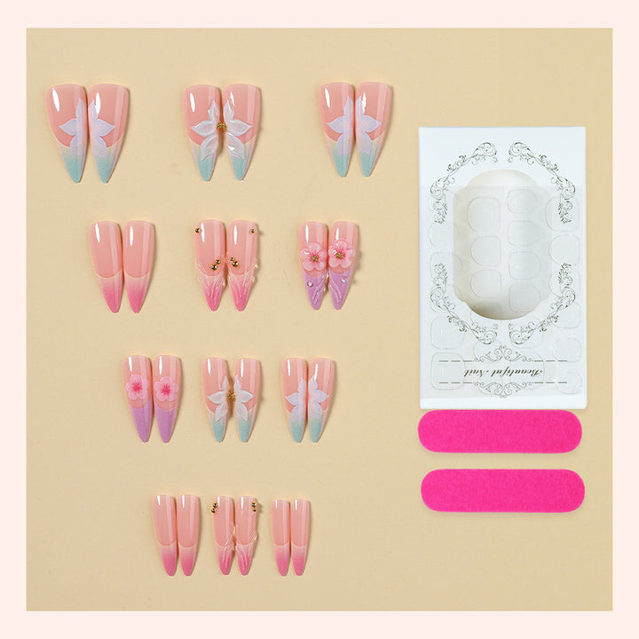 Elegantes Künstlerisches Press-On-Nagelset mit Blumendesigns Karnz
