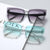 Damen statement Sonnenbrille mit stilvollem quadratischen Rahmen und modischen Akzenten Karnz