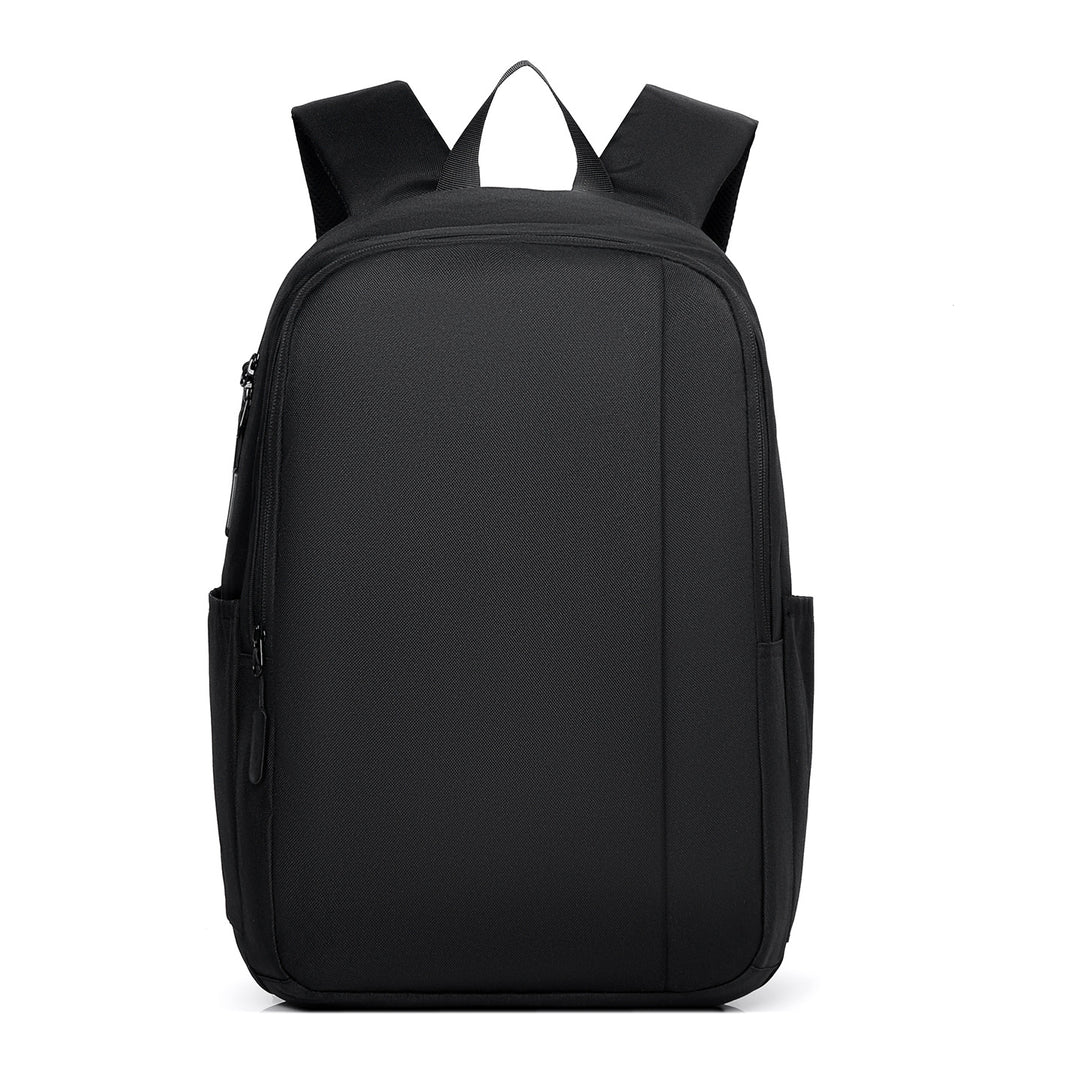 Minimalistischer Technik Rucksack Karnz