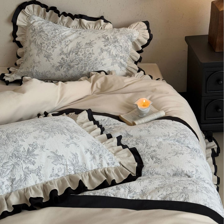 Romantisches Bettwäsche-Set mit Rüschen und feinem Toile‑Muster