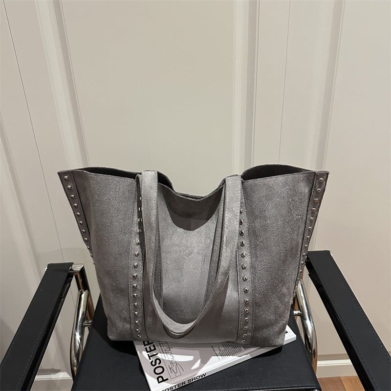 Chic Nieten Wildleder Tote Bag Karnz
