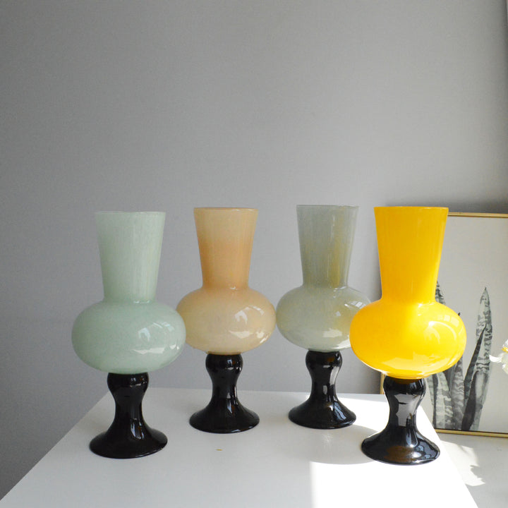 Skulptural Hoher Hals Blasenglas Fußvase Karnz