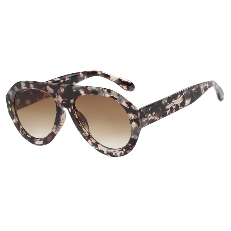Damen modische Sonnenbrille mit extravagantem Design Karnz