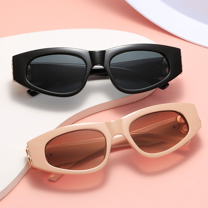 Damen Cat-Eye Sonnenbrille mit elegantem Kunststoffen und luxuriösen Metalldetails Karnz