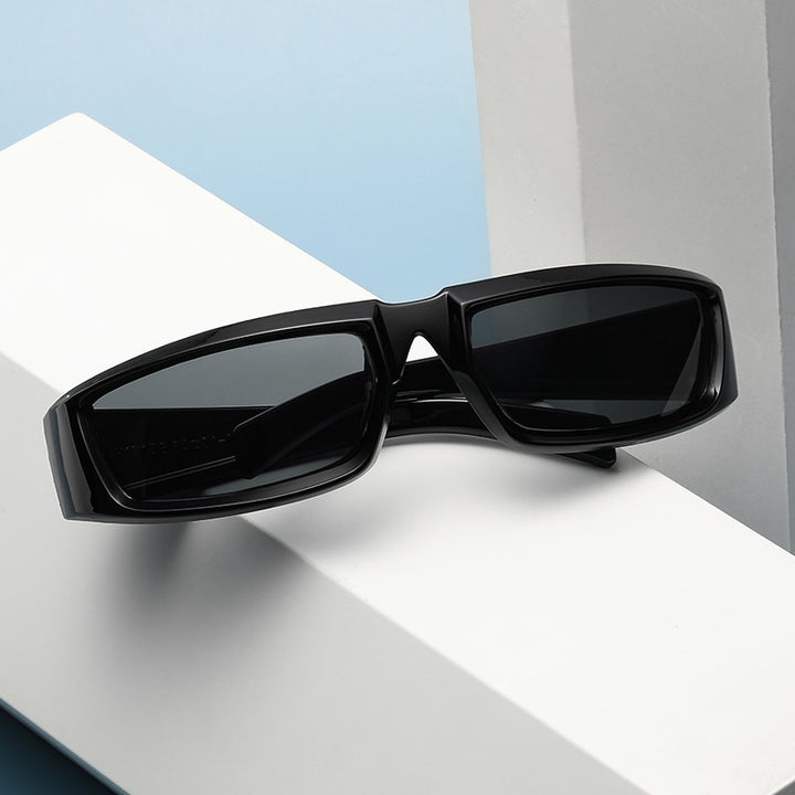 Damen sportliche Sonnenbrille mit robustem und ergonomischem Design Karnz