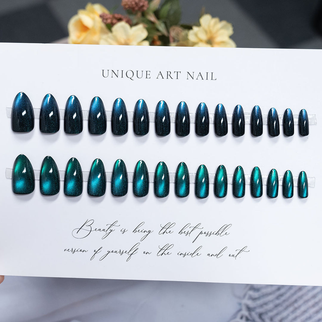 Glänzende Press-On Nail Kollektion