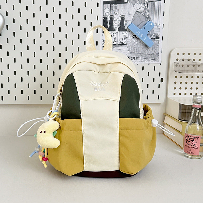 Stylischer funktionaler Reiserrucksack