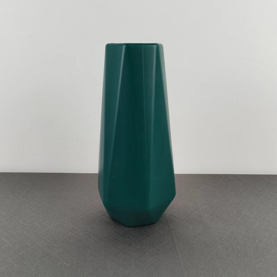 Moderne geometrische Dekovase Karnz