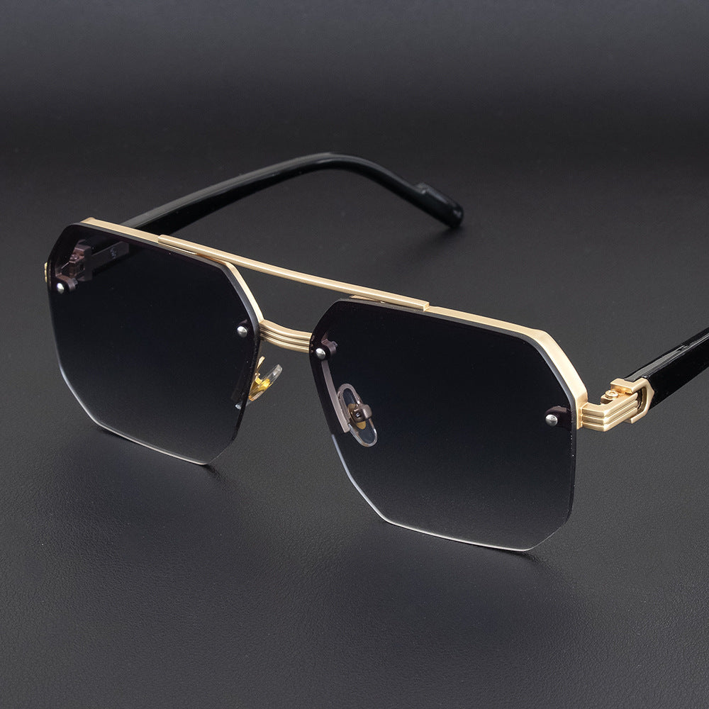 Geometrische Metallrahmen-Sonnenbrille Karnz