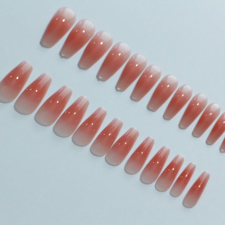 Elegante Ombre Acryl-Nagelverlängerungen
