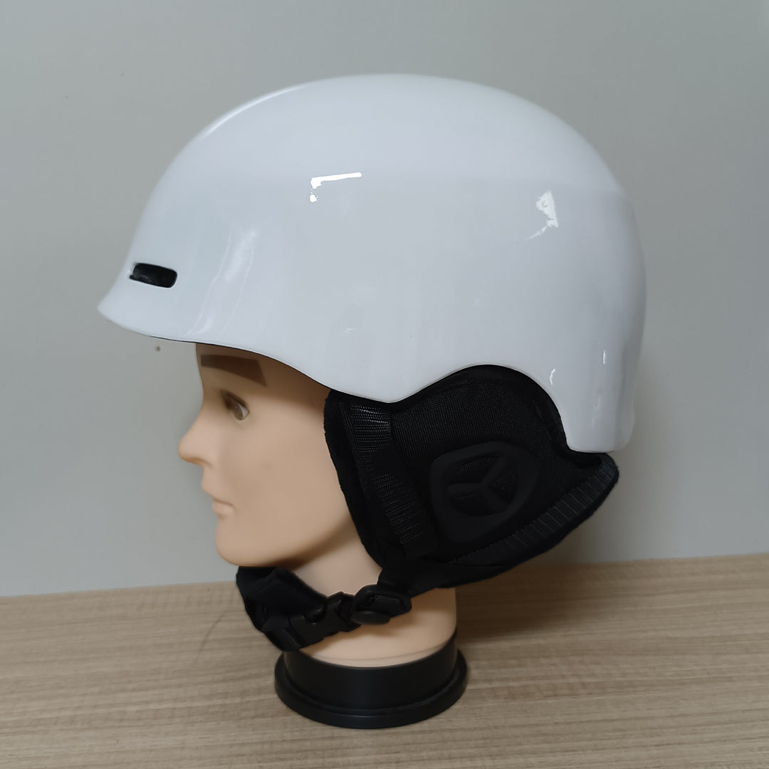 Schutz Snowboard Helm Karnz