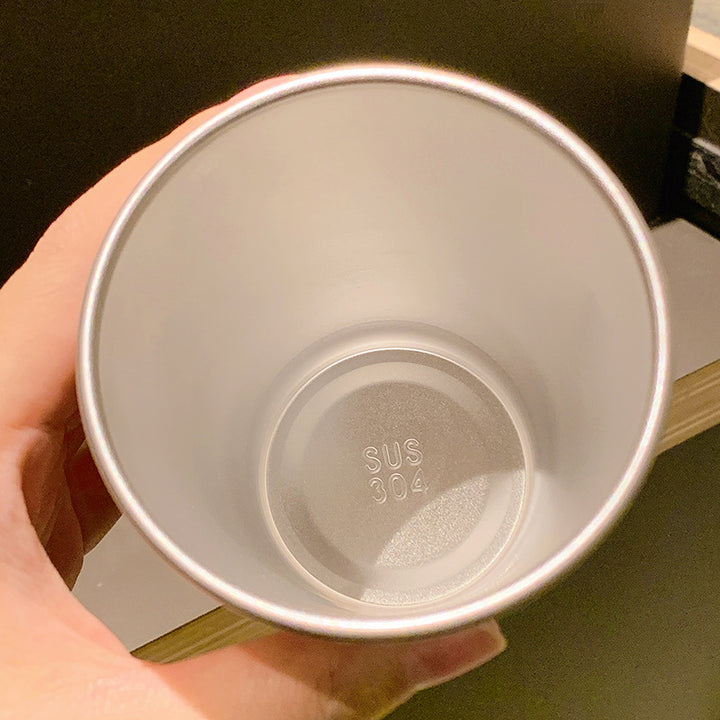 Trinkbecher mit Fröhlichem Kinderdesign Karnz