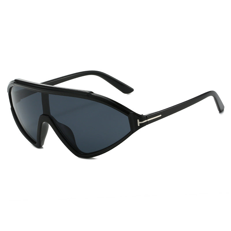 Damen sportliche Sonnenbrille mit ergonomischem Vollranddesign Karnz