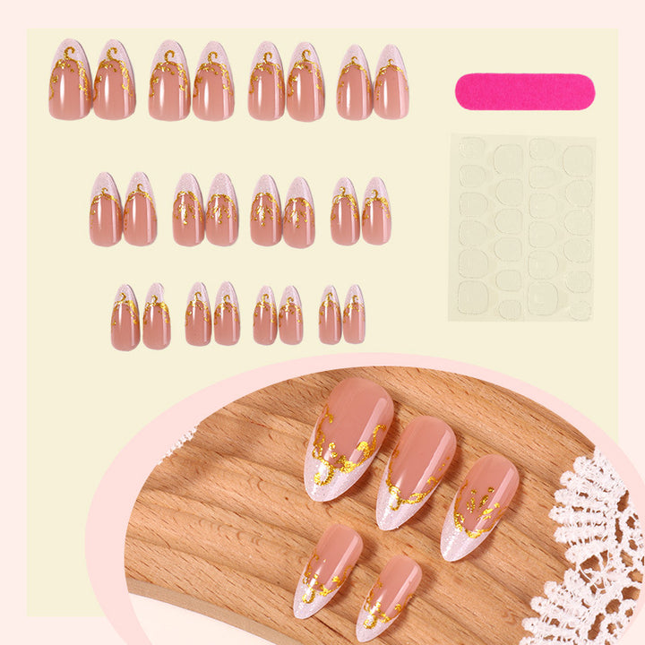 Dekoratives Premium Press-On Nagelset mit goldenen Akzenten Karnz