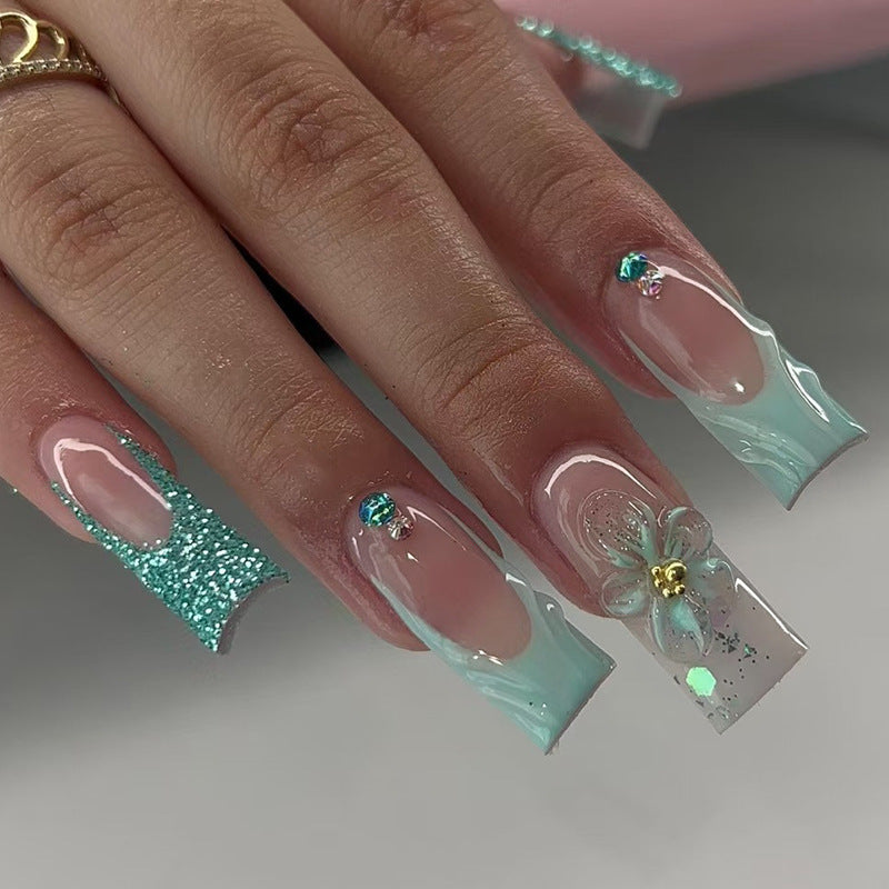 Dekorative Gel-Nagelerweiterungen Karnz