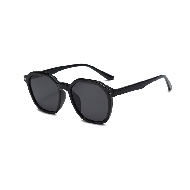 Damen stilvolle Sonnenbrille im modernen Polygonalen Design Karnz