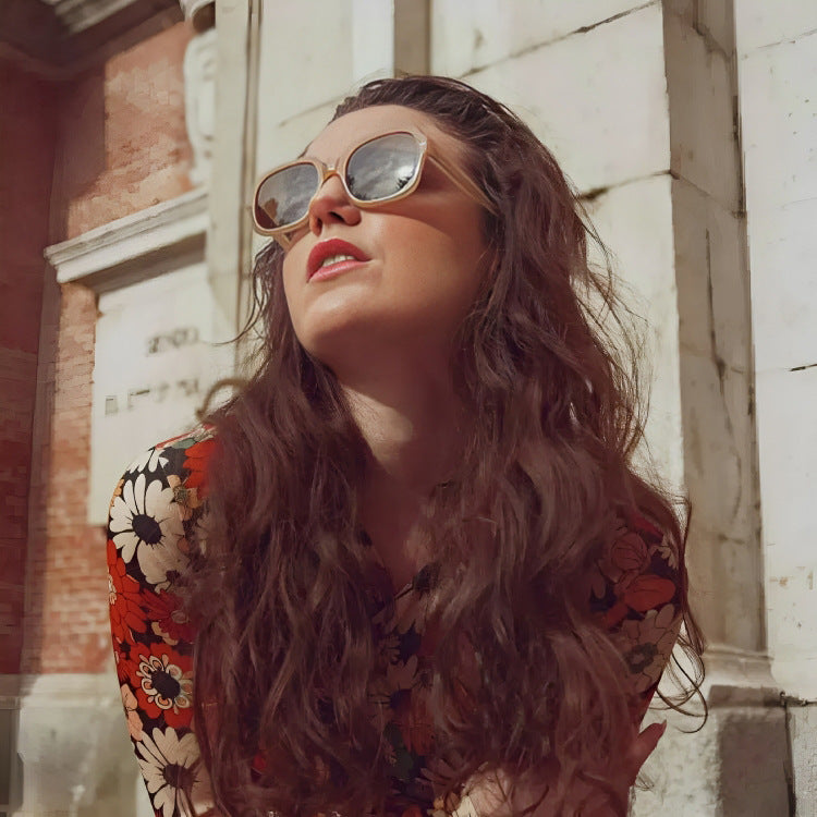 Damen Quadrat-Sonnenbrille mit UV-Schutz und trendigem Rahmen Karnz