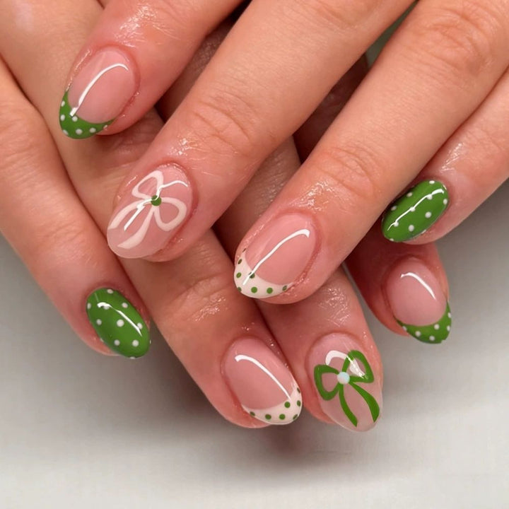 Kreative Dekorative Nail Art Karnz