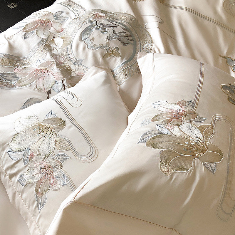 Bestickte florale & Liedvogel Luxus Baumwolle Bettbezug Set mit dekorativem runden Kissen