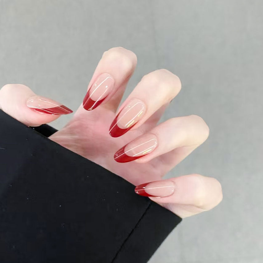 Elegante Stiletto Press-On Nägel mit Ombre-Design