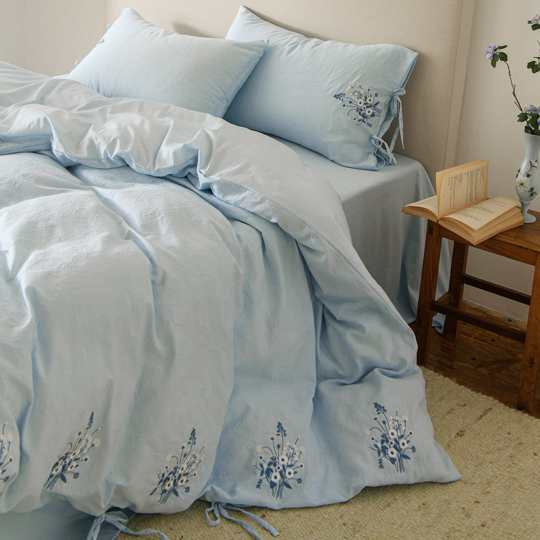 Leichtes Jacquard-Baumwoll-Bettbezug-Set mit handgestickten Blumenzweigen, Bindeschlaufen und Oxford-Kissenbezügen