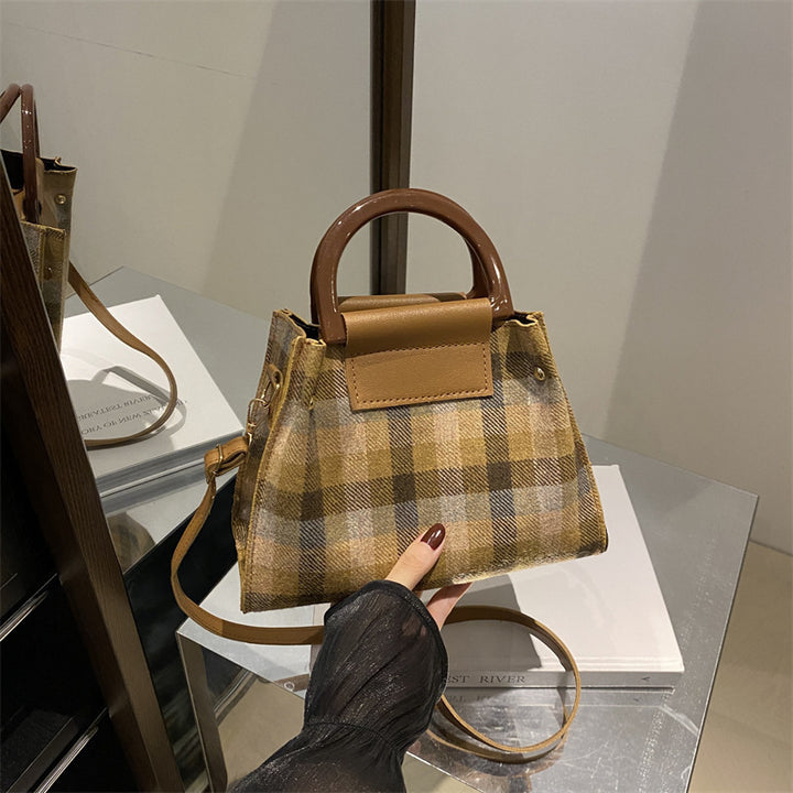 Karo Strukturierte Mini-Handtasche Karnz
