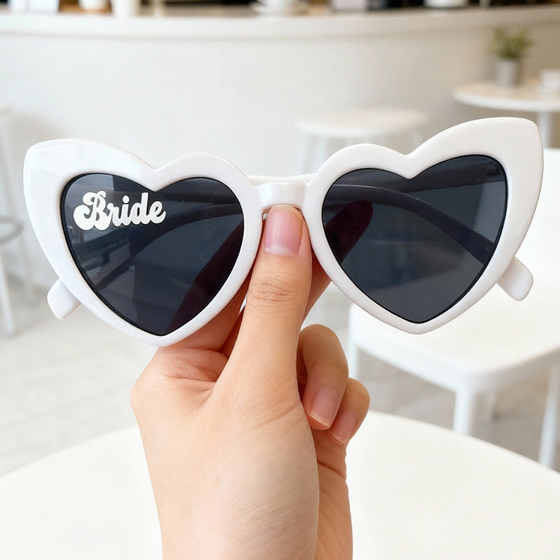 Stylische Herzrahmen-Sonnenbrille Karnz