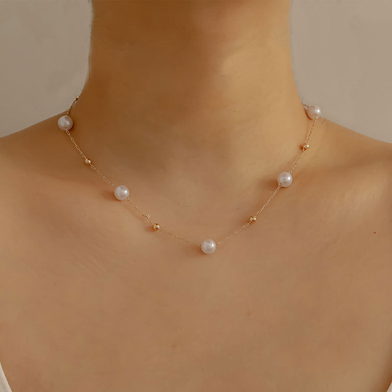 Elegante Perlen- und Goldkette Karnz