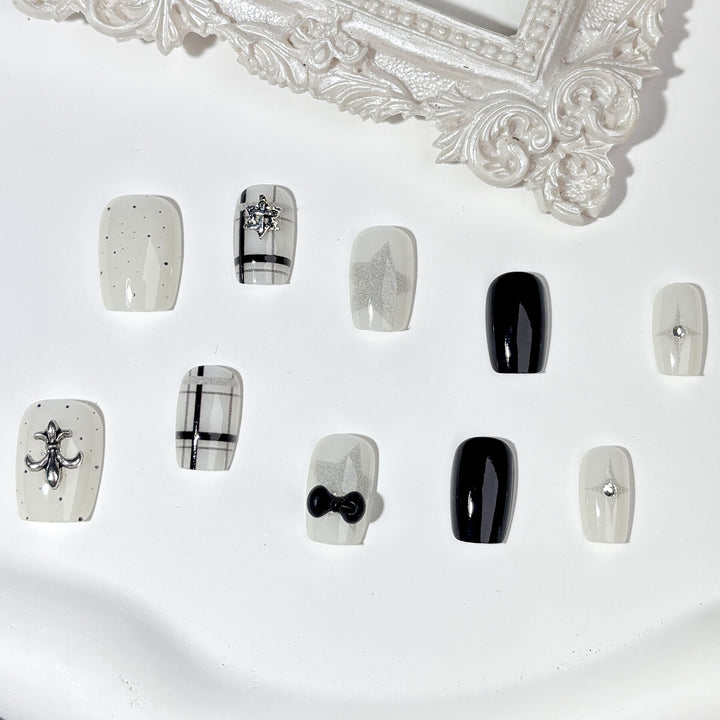 Chic dekorative Press-On Nagelset