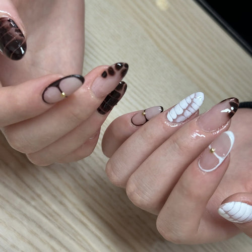 Künstlerisches Abstract Press-On Nagelset