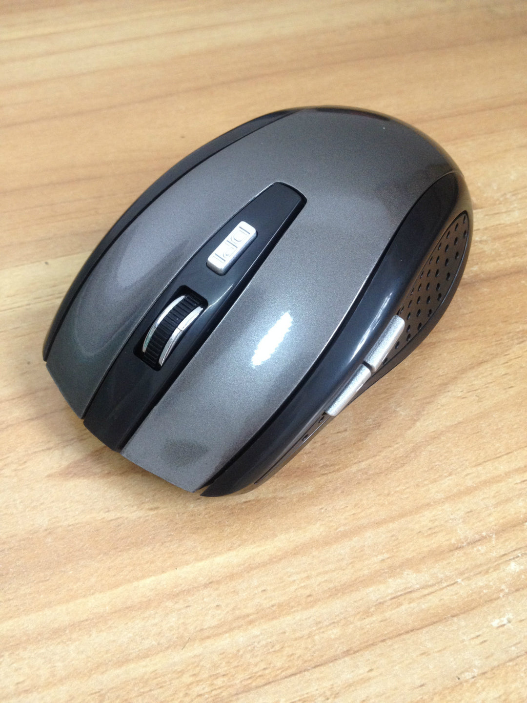 Ergonomische Kabellose Computermaus mit Anpassbarem Dpi Karnz