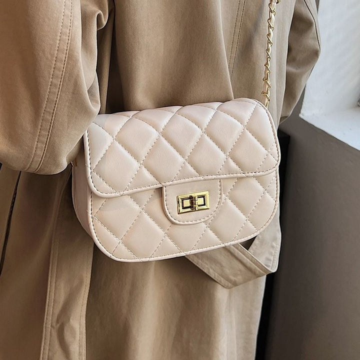 Gepolsterte Kette-Schultertasche Karnz