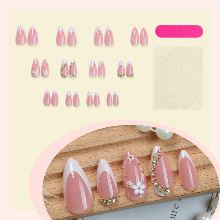 Premium Künstlerische Press-On Nagelset mit Eleganten Design Akzenten Karnz