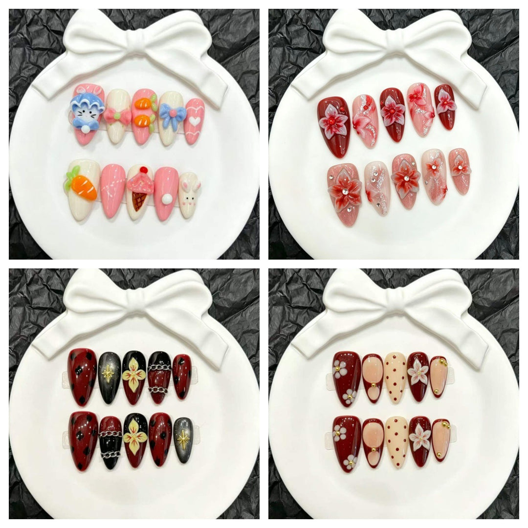 Dekoratives Press-On Nagelkunst-Set mit floralen und verspielten Designs