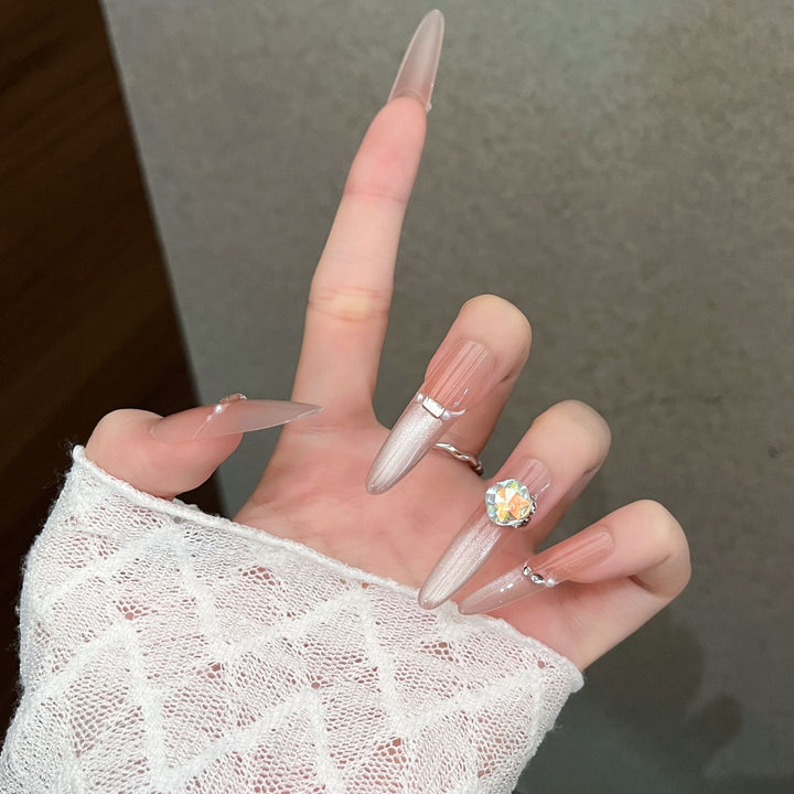 Glamorous Press-On Nail Set Karnz