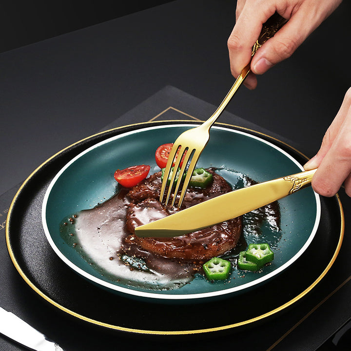 Elegante und Kunstvoll Gestaltete Salatgabel Karnz