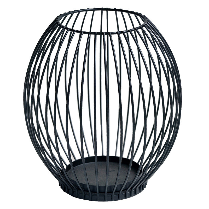 Dekorative Metallvase Karnz